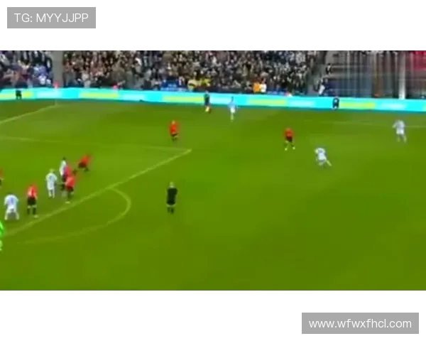 韦恩鲁尼从球场少年到传奇巨星的成长之路与荣耀时刻